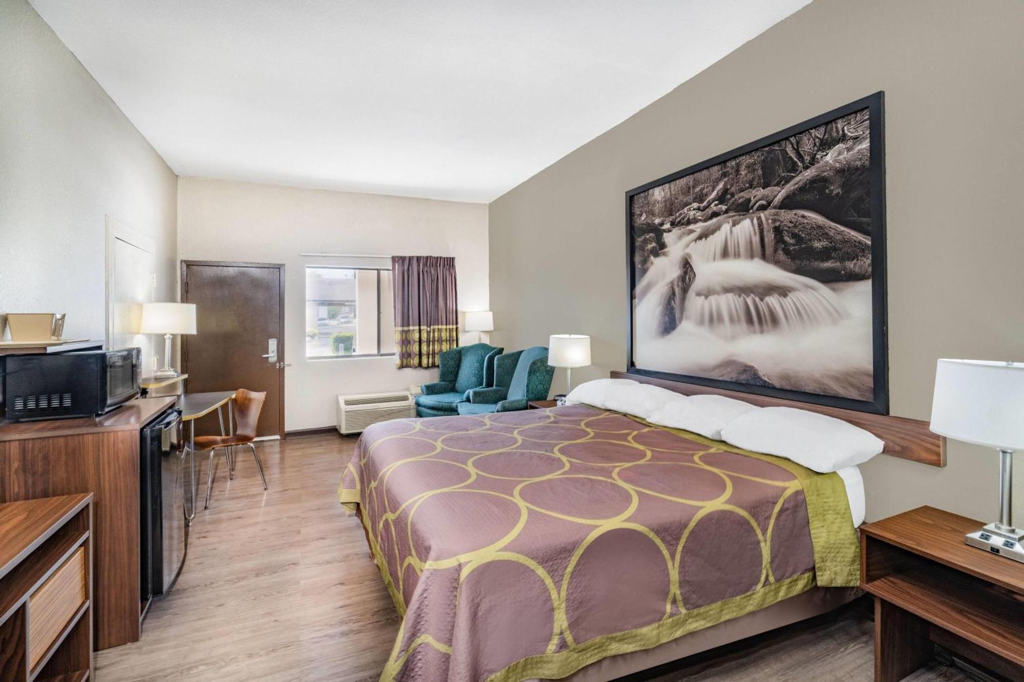 Super 8 By Wyndham Columbia Otel Dış mekan fotoğraf